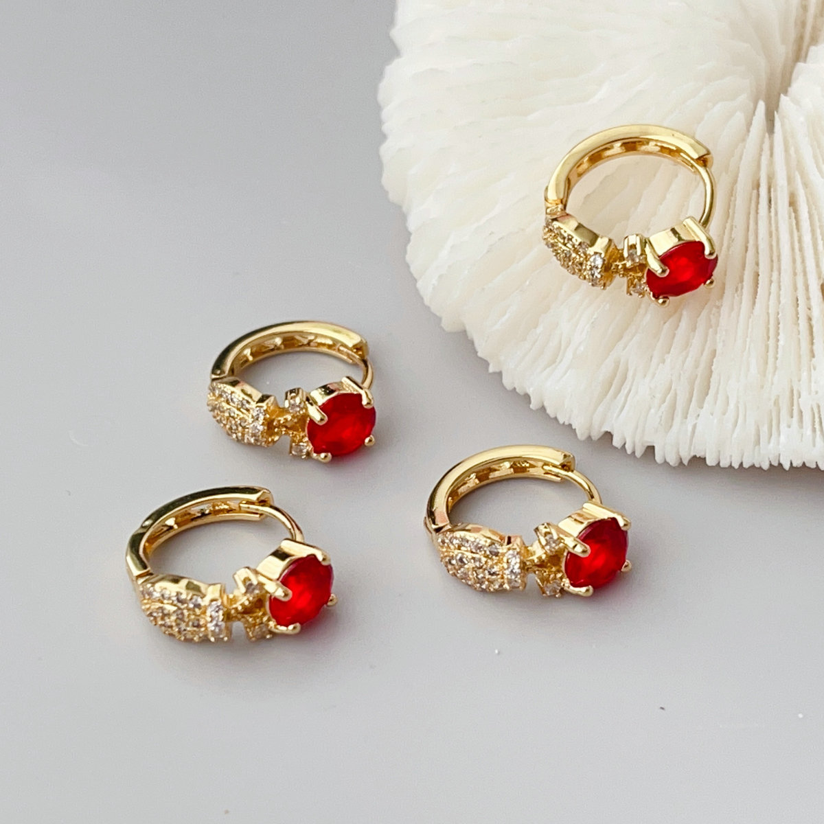 Red basic hoop earrings