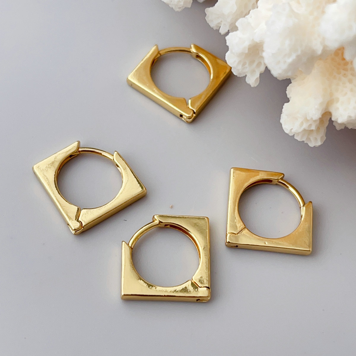 Metal square hoop basic earrings