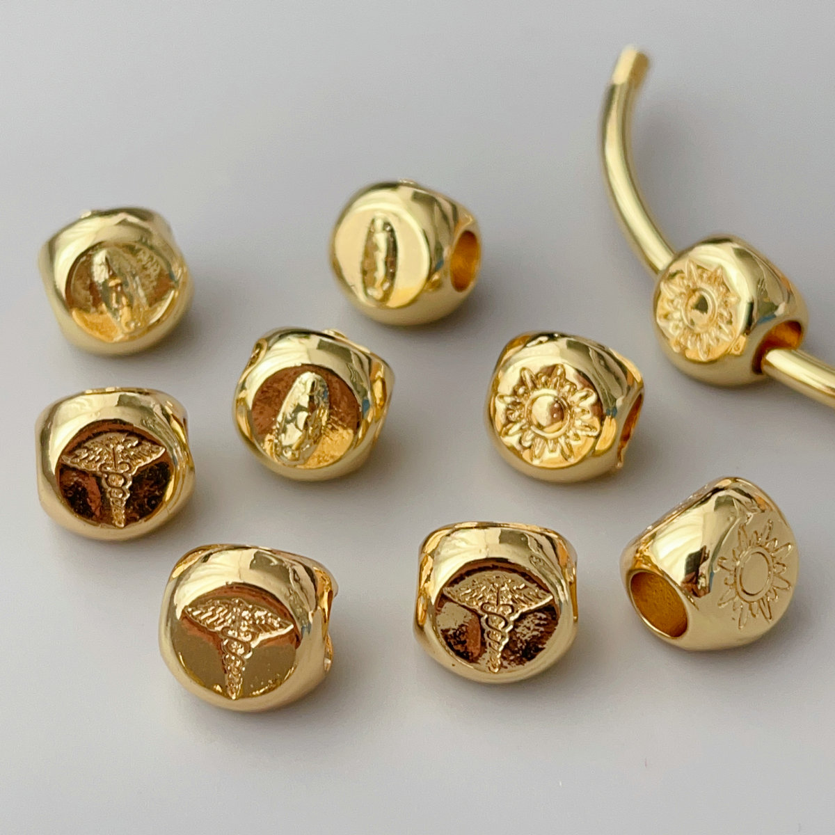 Big hole pave bead