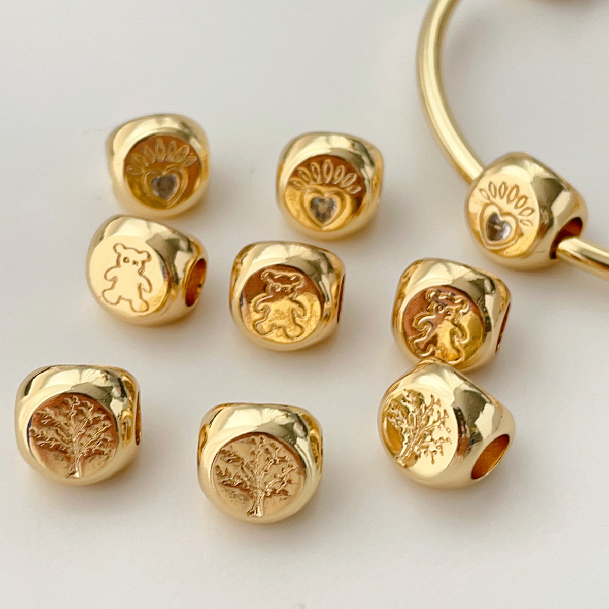 Big hole pave bead