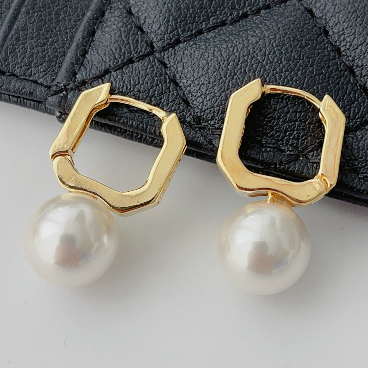 U hoop pearl earrings