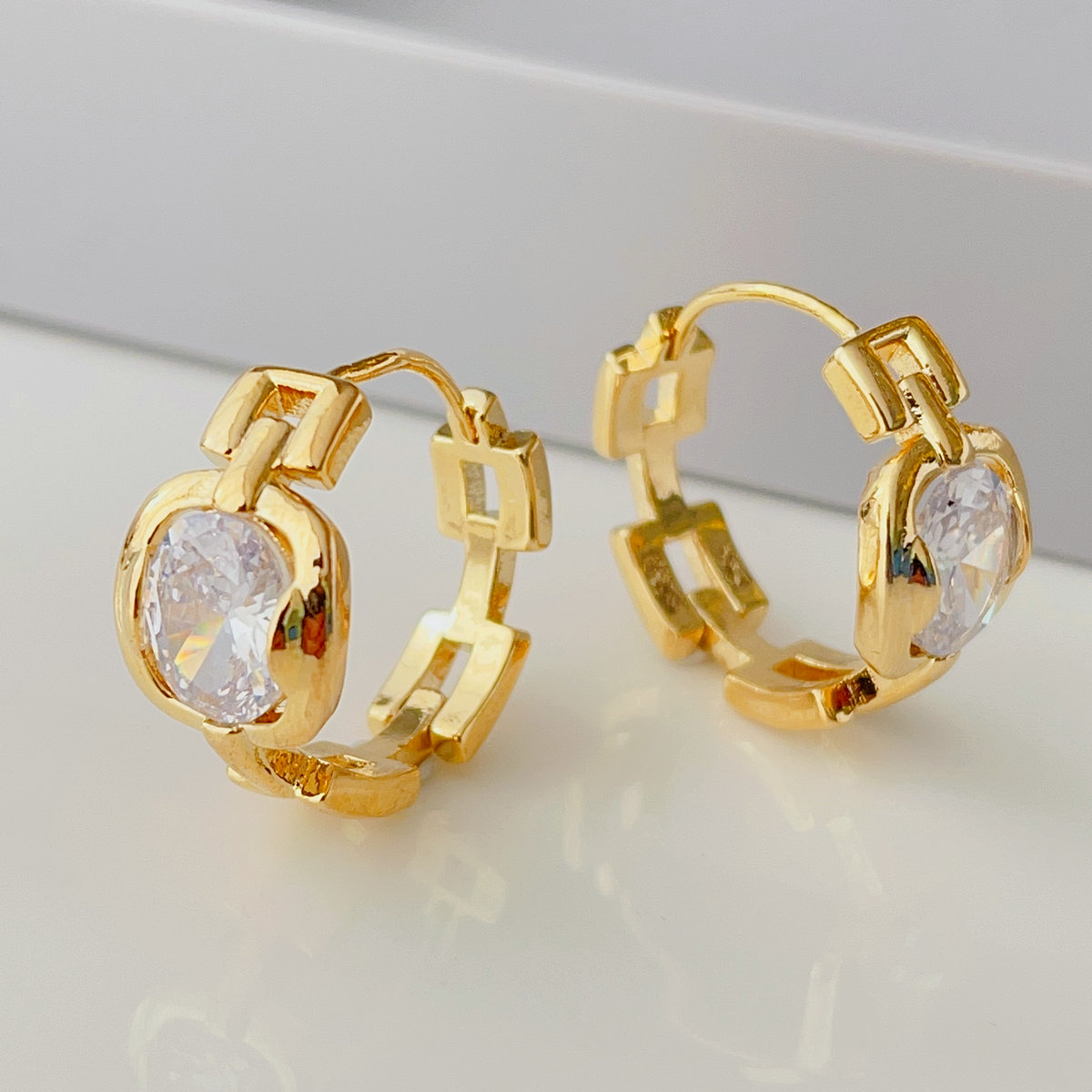 Chain chunky hoop earrings