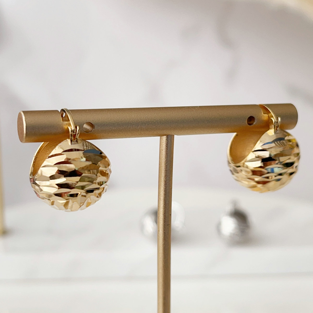 Fashion ball drop earrings