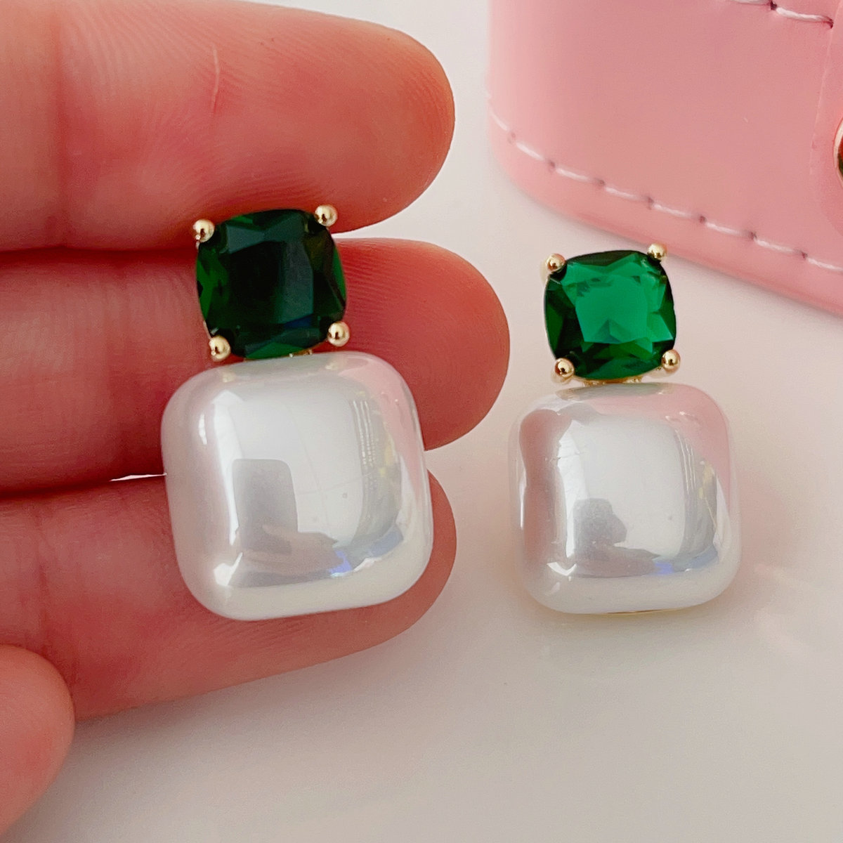 Green zircon post pearl earrings