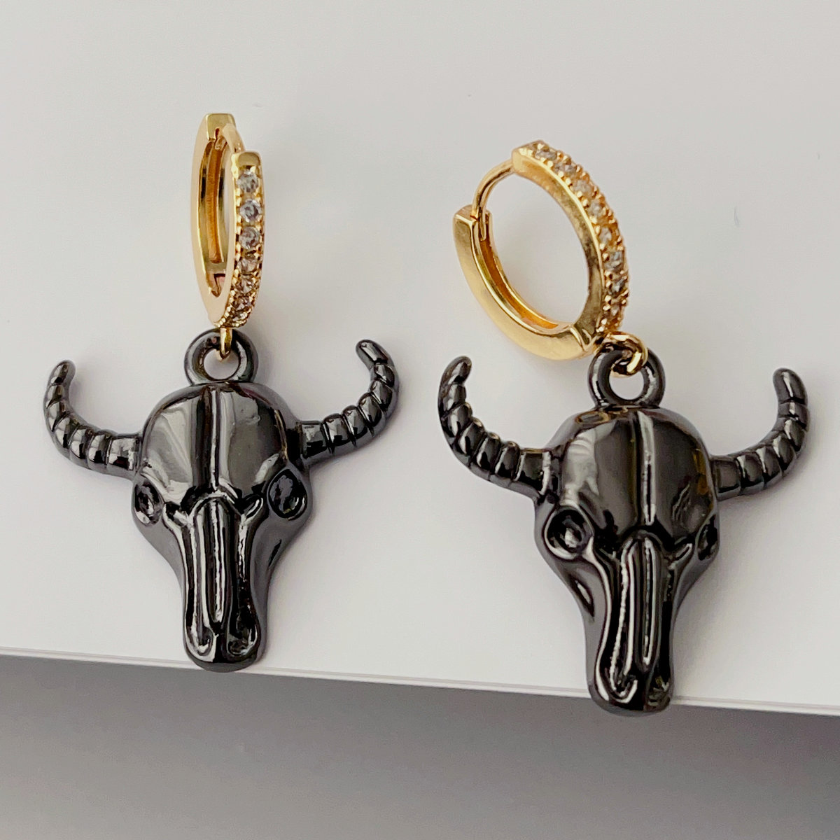 Black horn pendant earrings