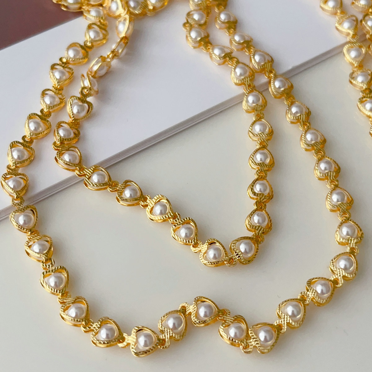 Glass pearl heart necklace 14inch