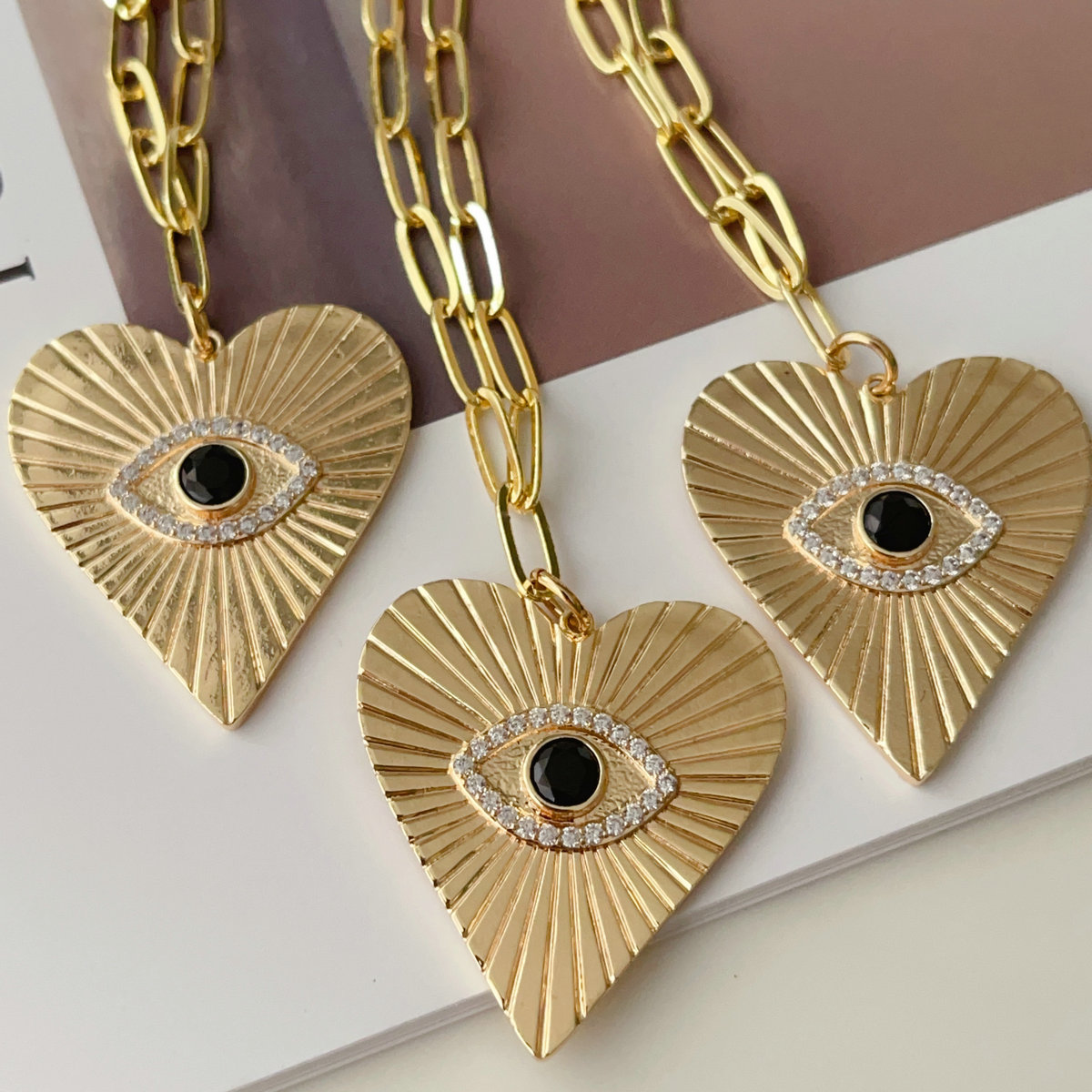 Big eye heart pendant paper clip chain necklace