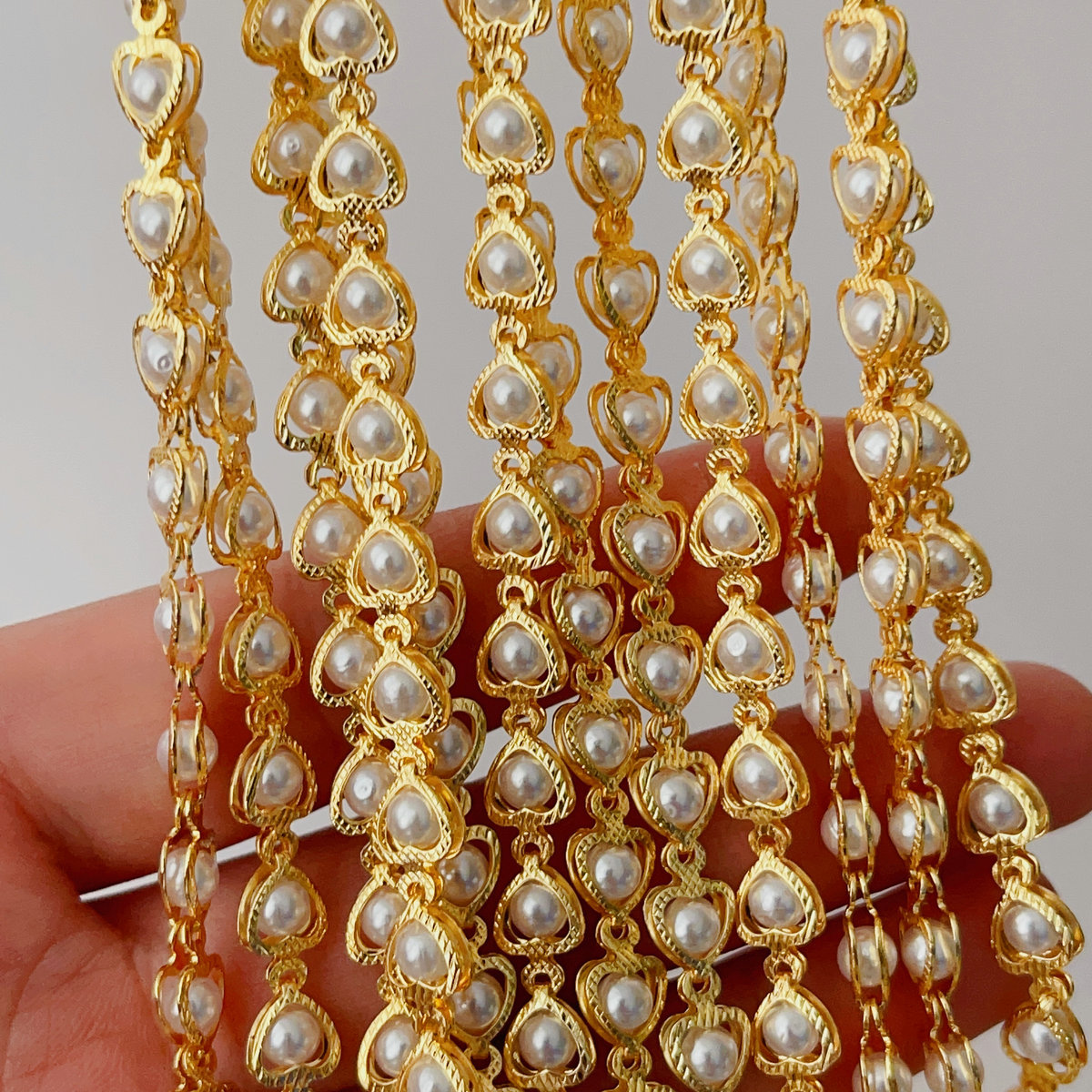 Glass pearl heart necklace 14inch