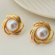 Flower pearl earrings