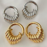 Fashion gold metal earrings