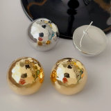 Basic ball earrings