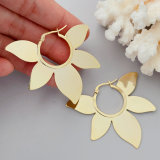 Flower chunky earrings