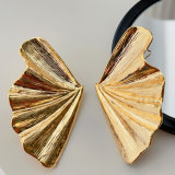 Gold fan earrings