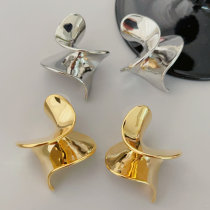 Fashon S shape earrings
