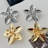 Flower earrings