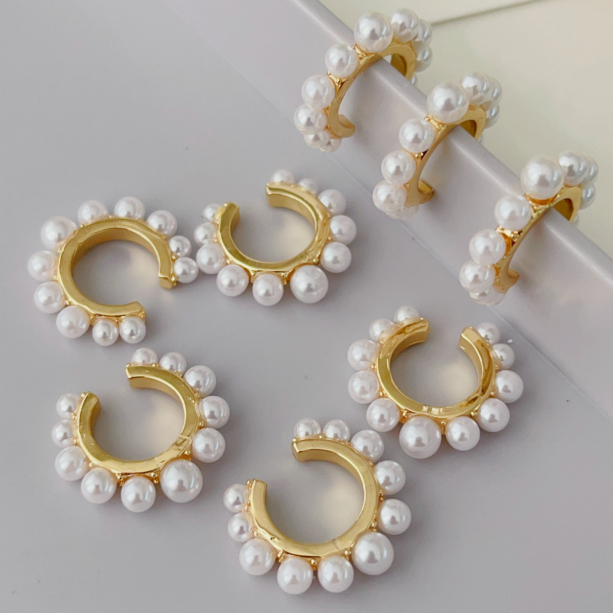 Pearl ear cuff ( pair )