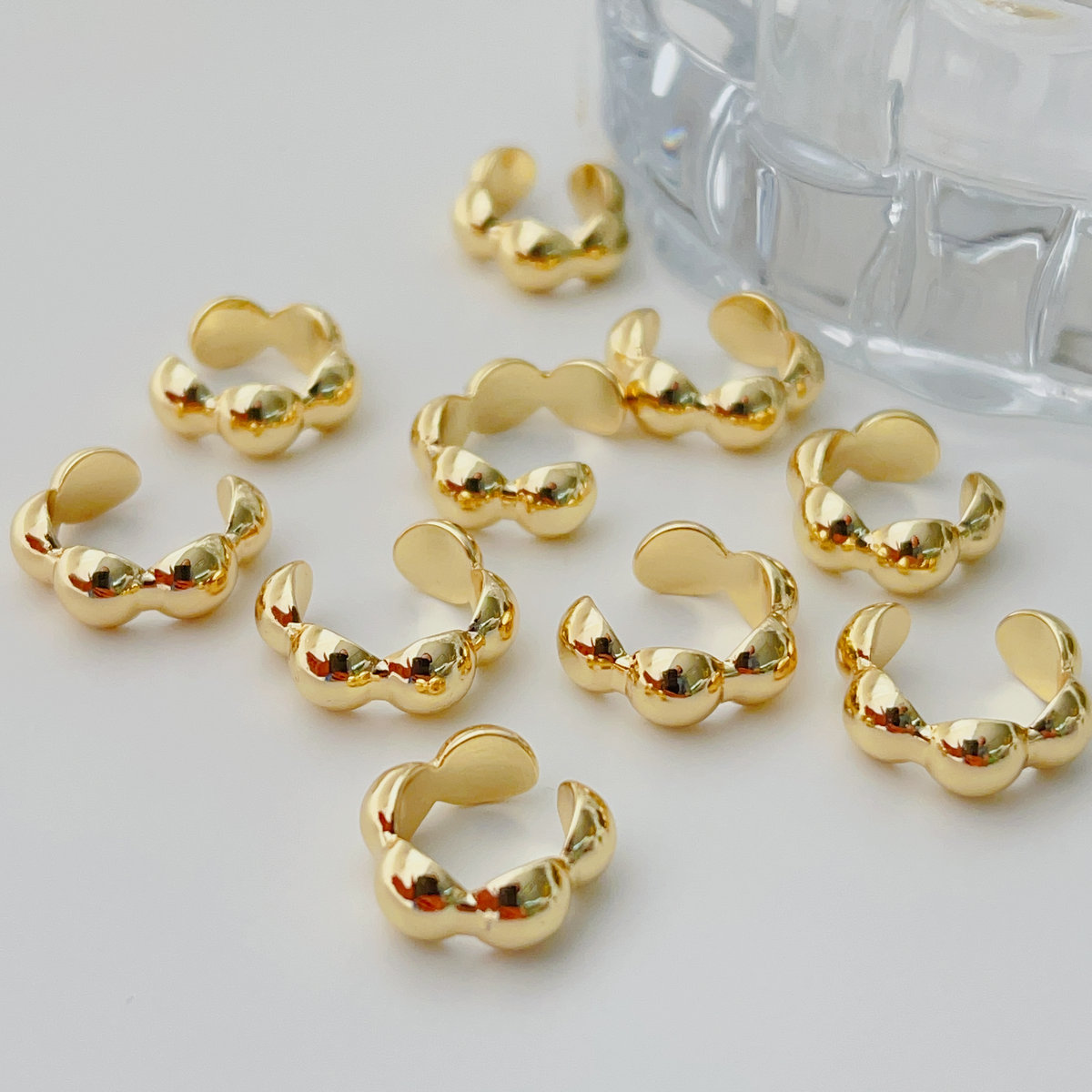 Gold ball ear cuff （pair)