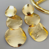 Fashoin metal earrings