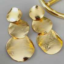 Fashoin metal earrings