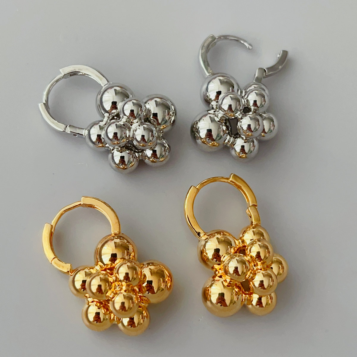 Flower bead drop earrings