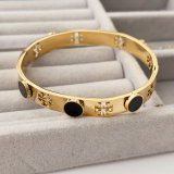 Black flower cover bracelet