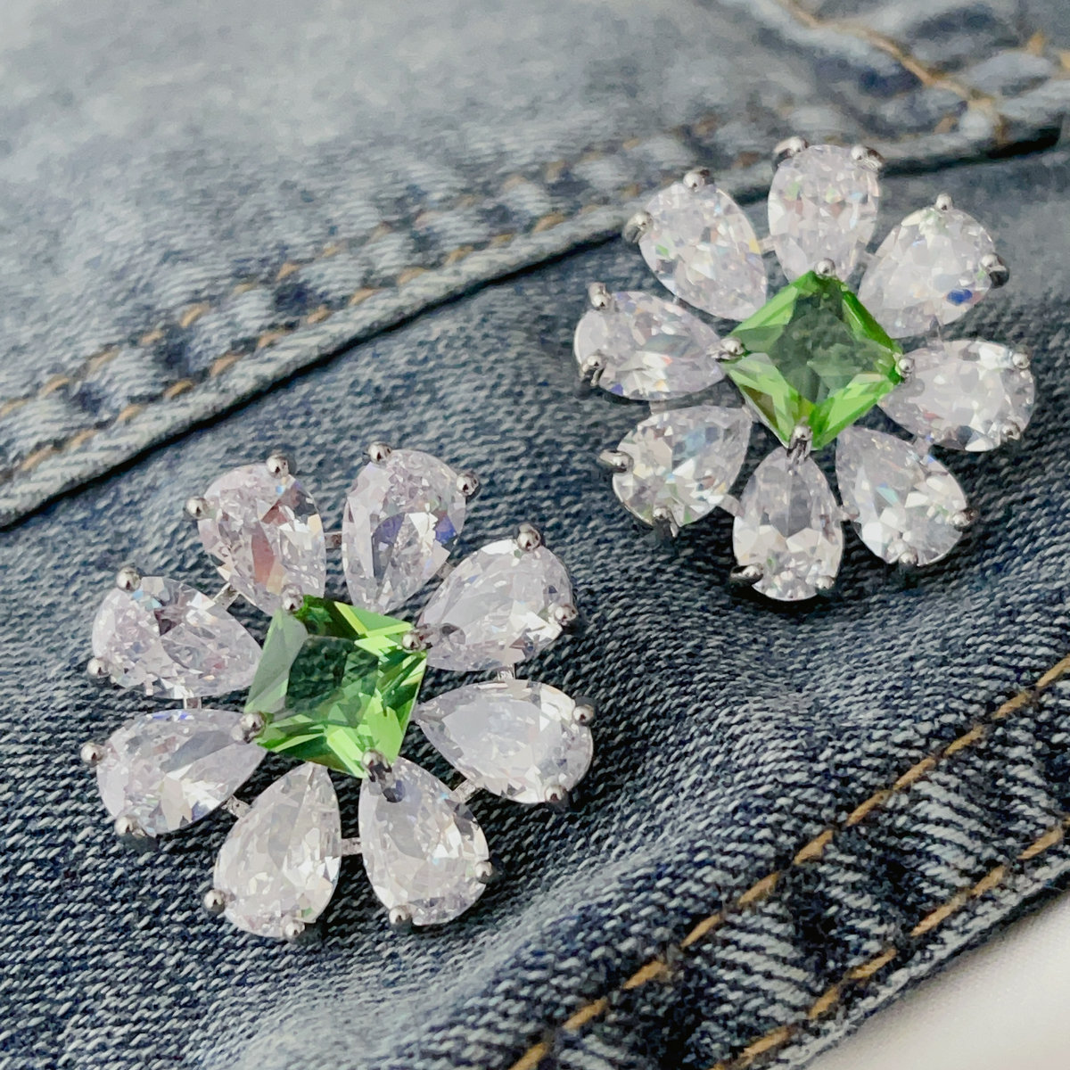 Green big zircon flower earrings