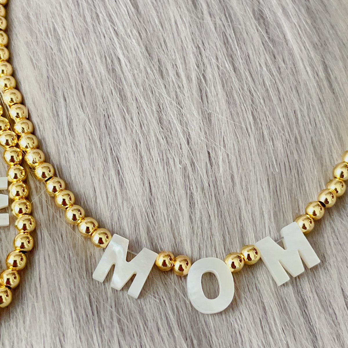 Shell moom gold bead necklace