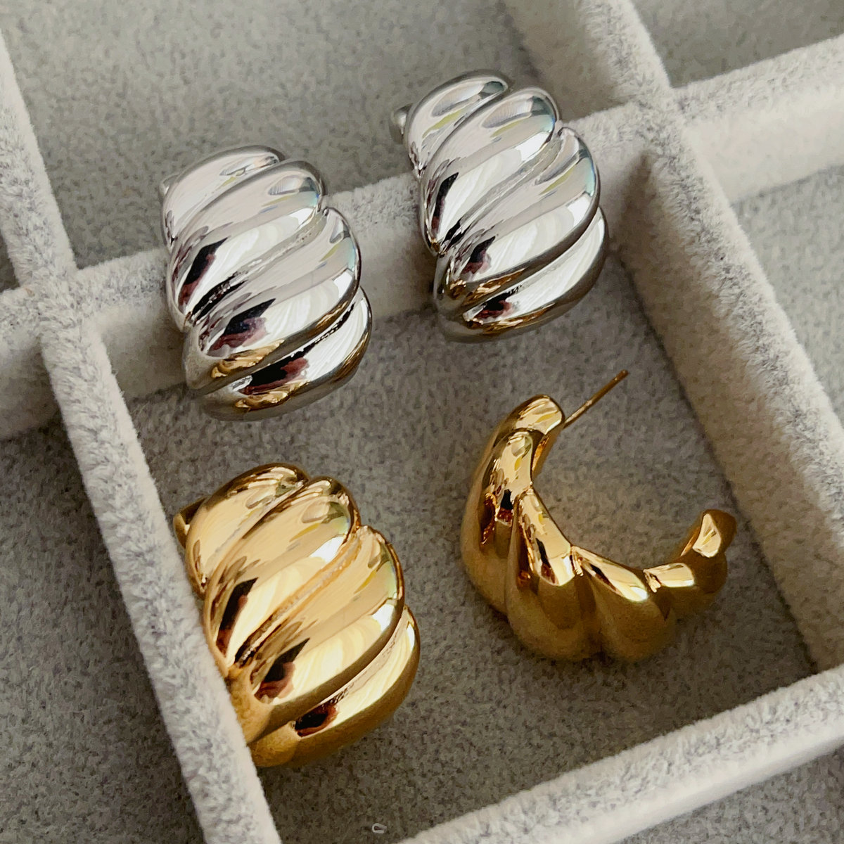 Croissant half hoops