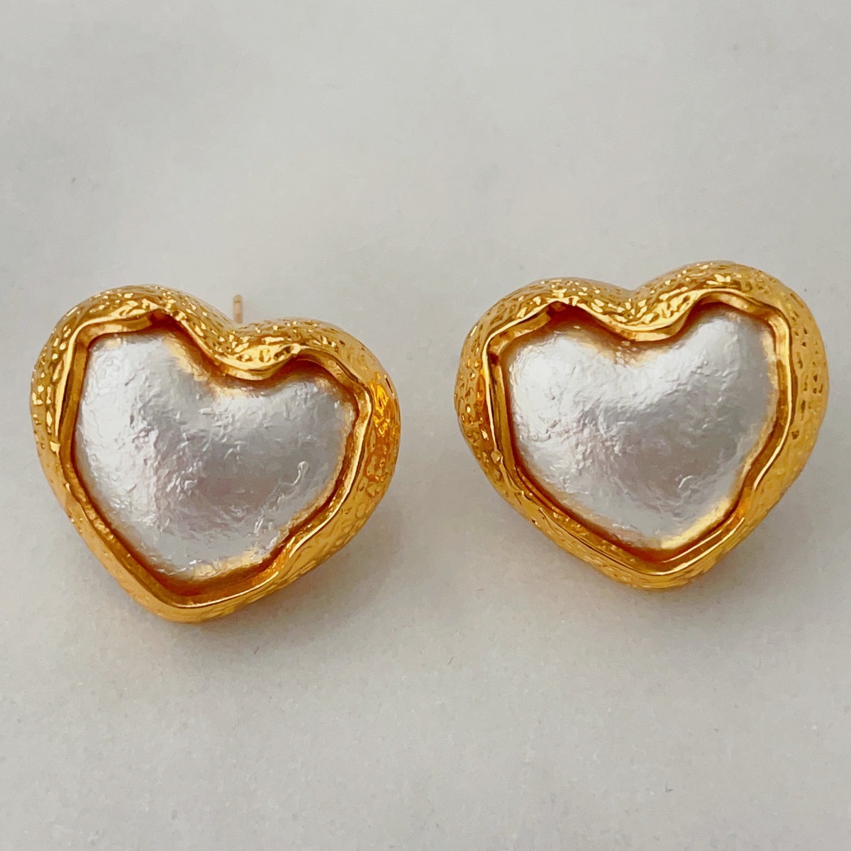 Heart pearl earrings