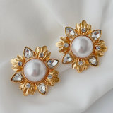 Flower glass pearl earrings