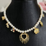 Heart charms pearl necklace