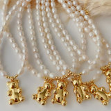 Big teddy bear pendant pearl necklace