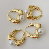 Leaf pearl earrings