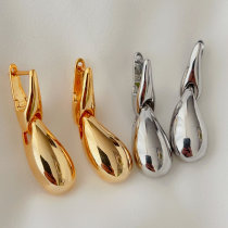 Water drop earrings