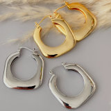 Square chunky earrings