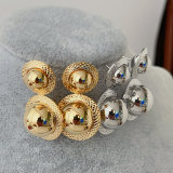 Ball earrings