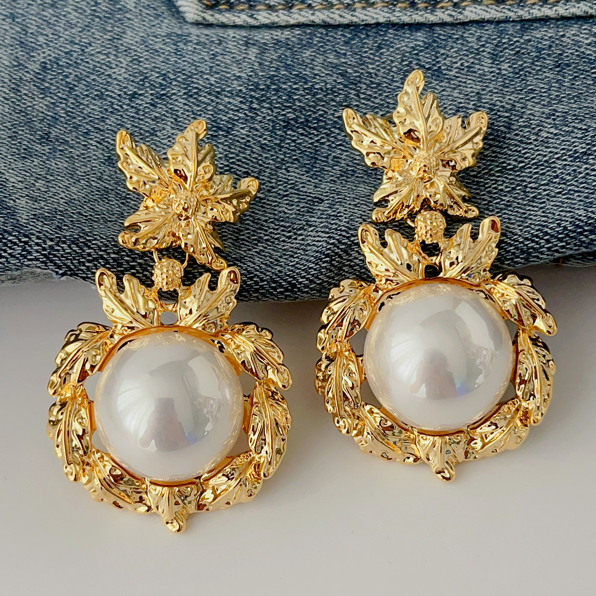 Leaf glass pearl chunky earrings