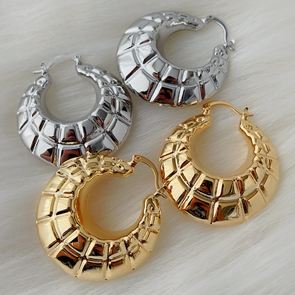 Chunky metal earrings