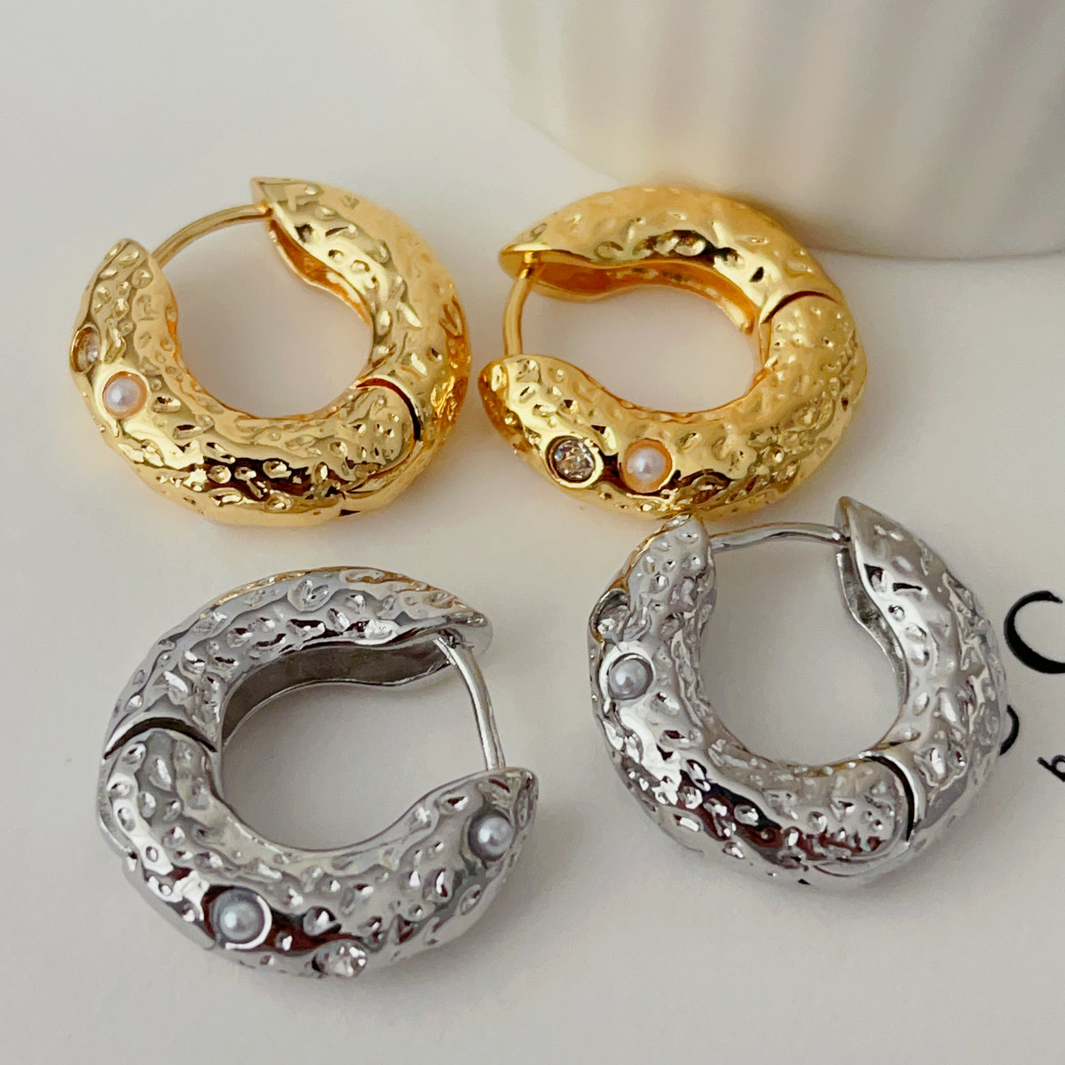 Fashion chunky hoops