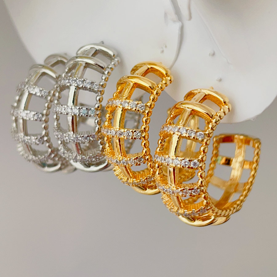 Chain hoops