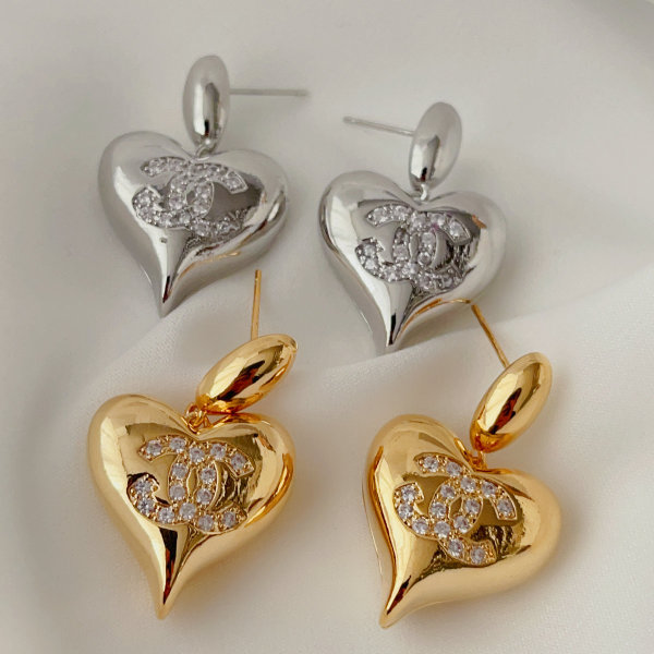 Heart earrings