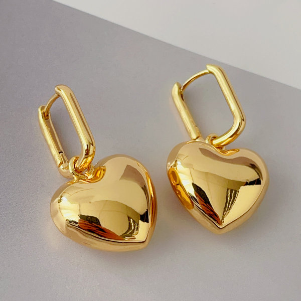 Heart pendant earrings