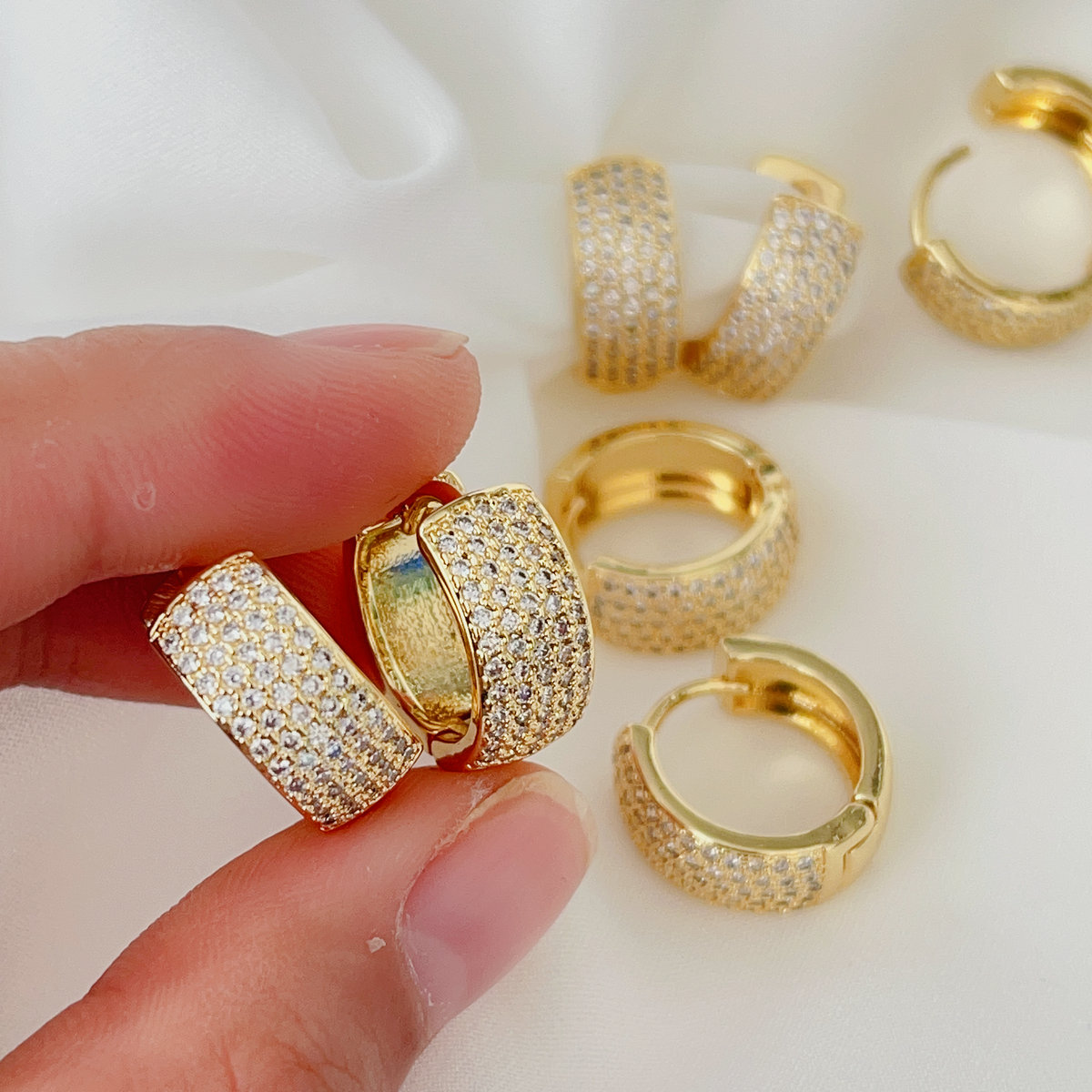 Basic pave hoops