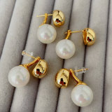 Pearl drop earrings