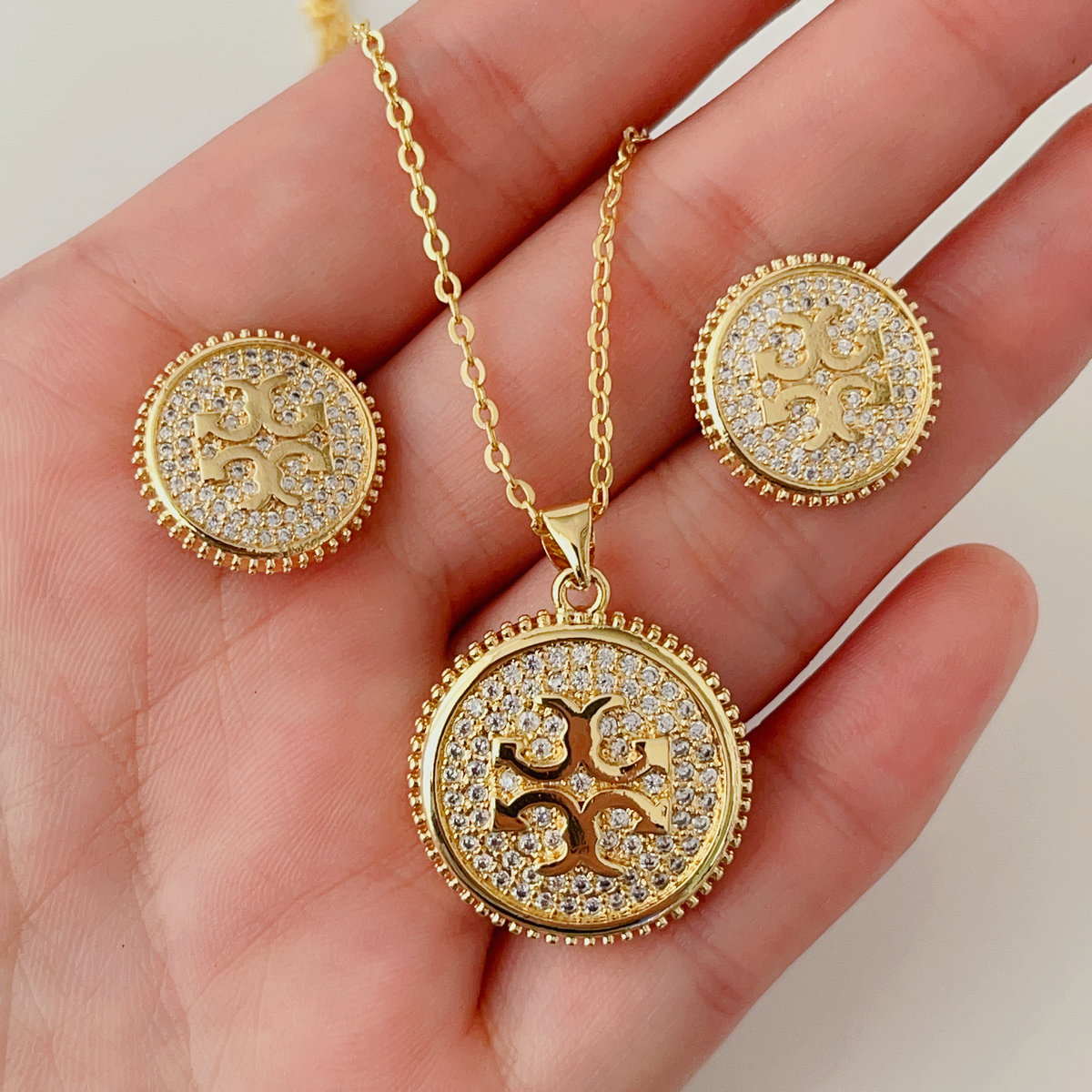 Pave set