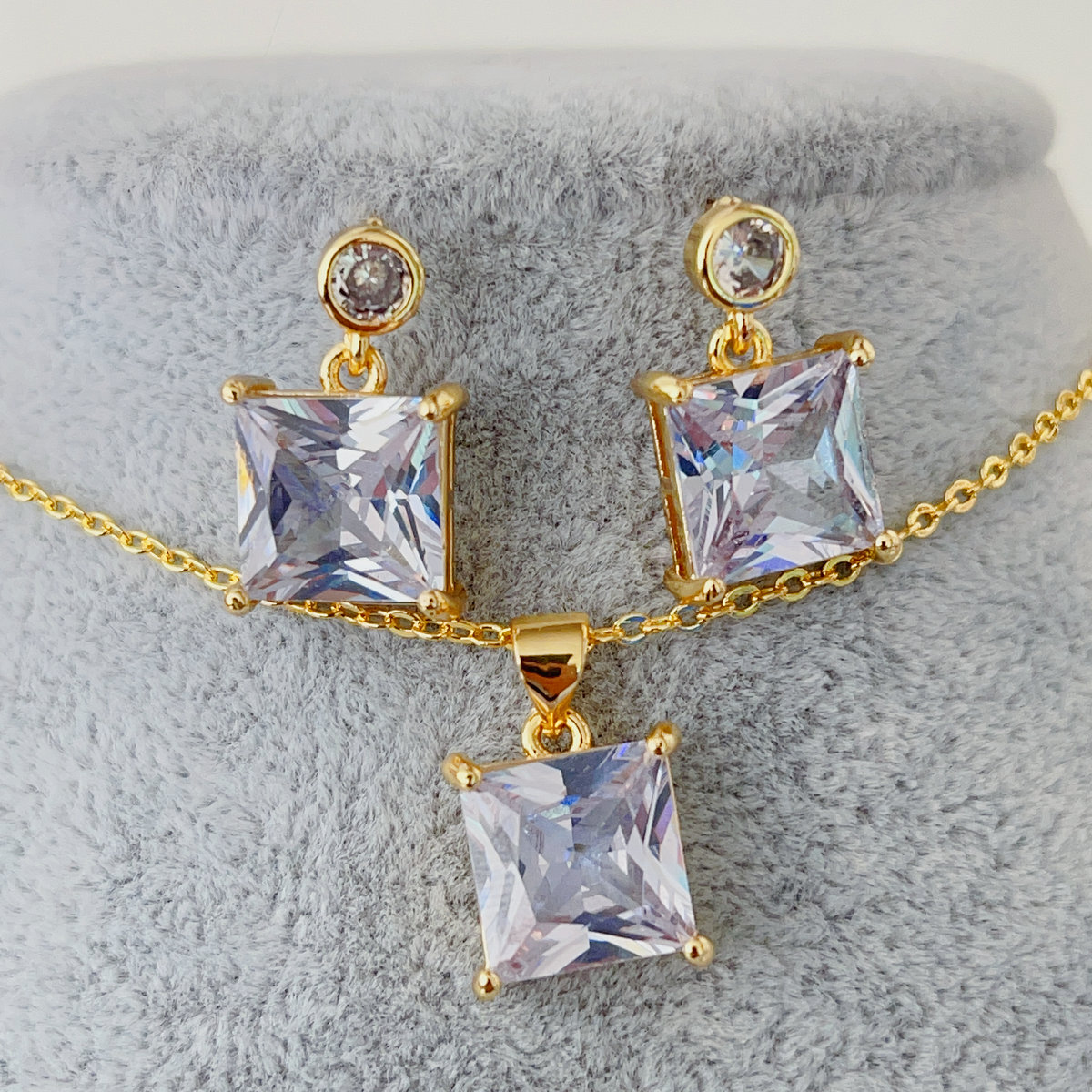 Clear square crystal set