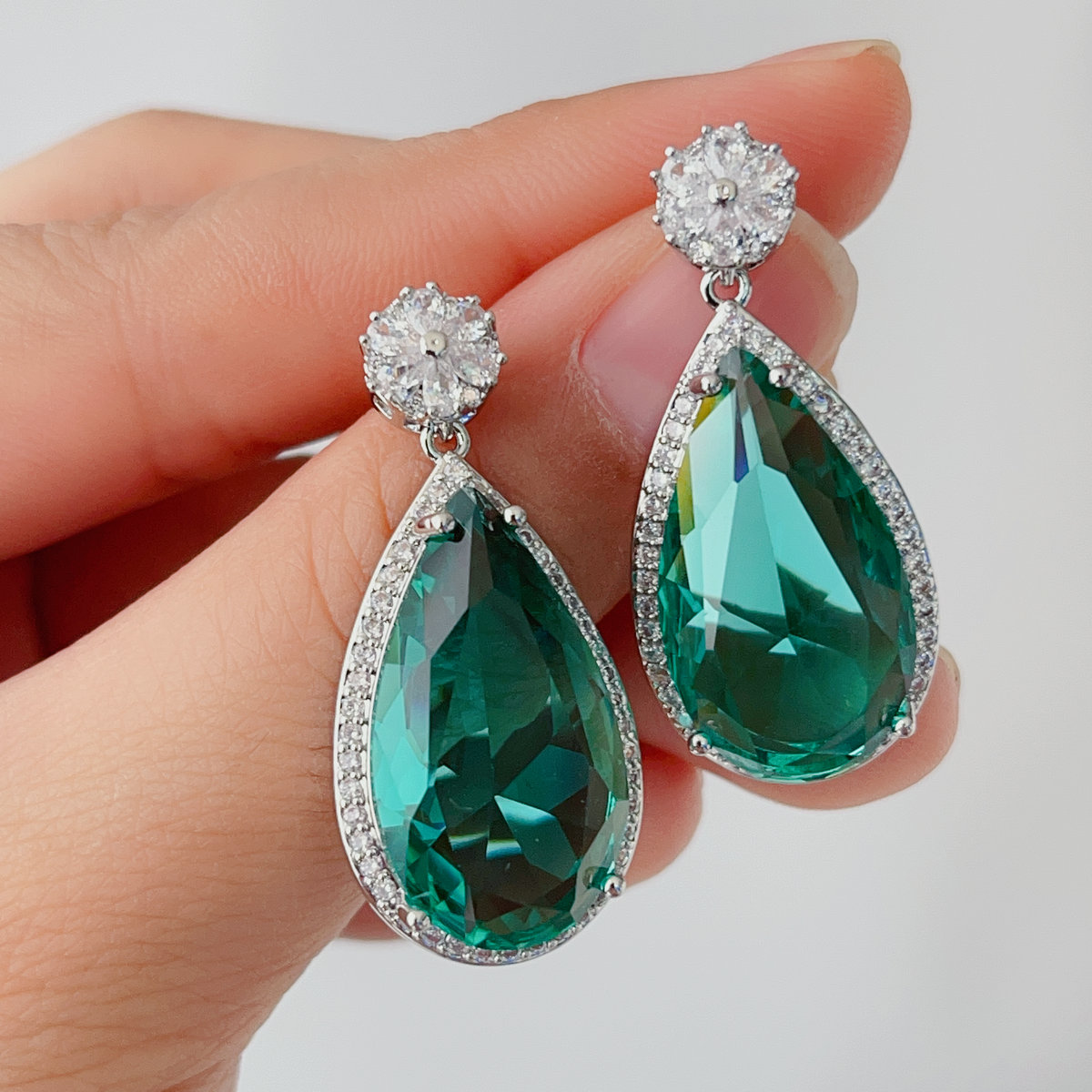 Water drop zircon pendant earrings