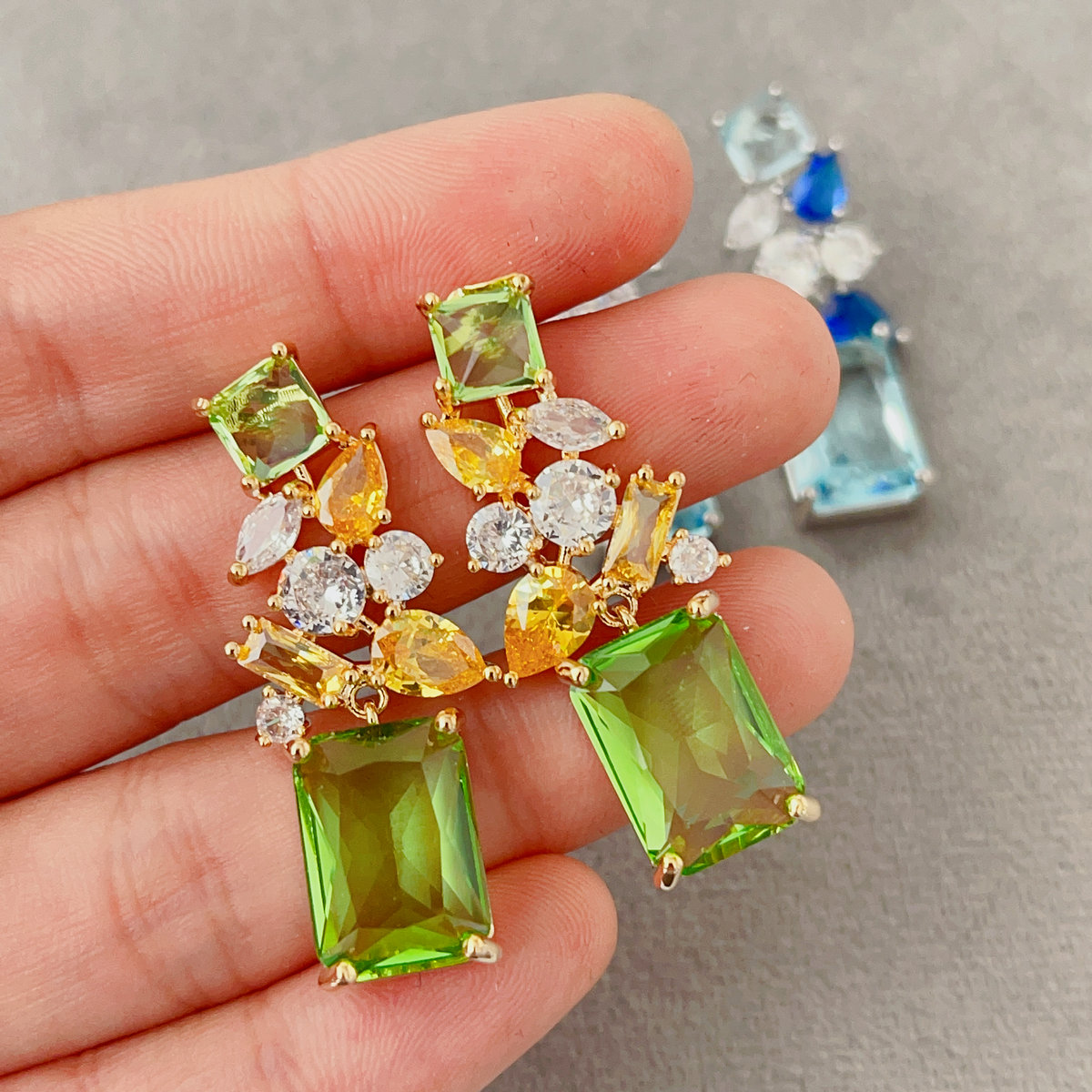Fine zircon party earrings
