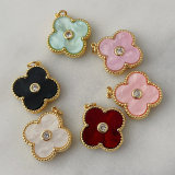 Clover pendant