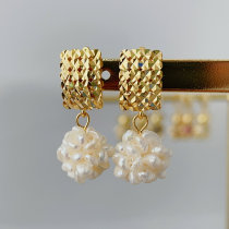 Fresh water pearl drop earrings